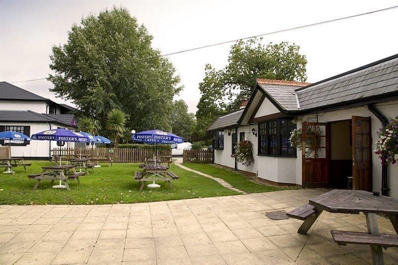 Premier Inn Cobham Cobham  Ngoại thất bức ảnh